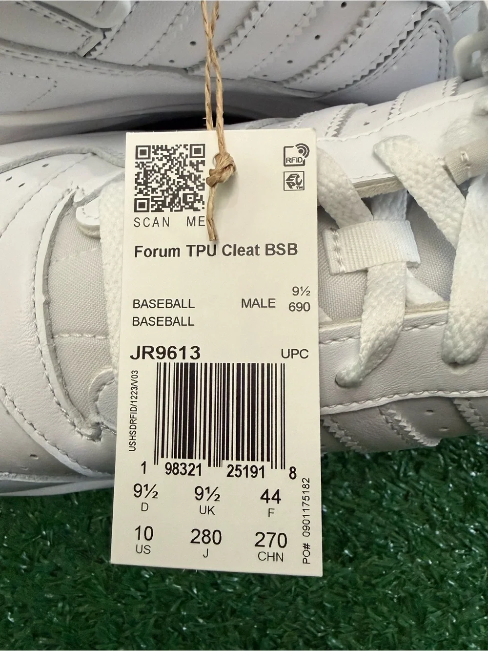 Adidas Forum TPU Baseball Cleats – Men’s Size 10 – All White